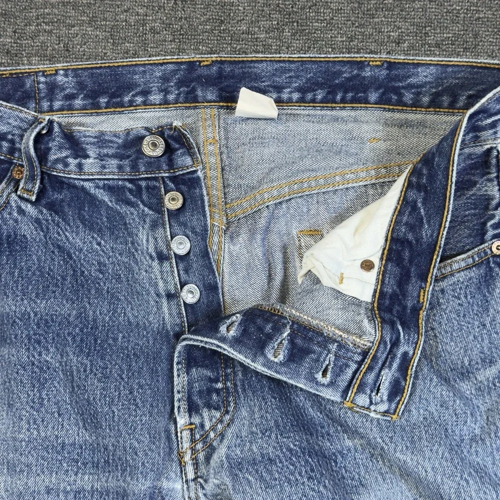 Levi's 501 Jeans Mens 38x30 Blue Denim Button Fly 2003 Y2K Made Guatemala